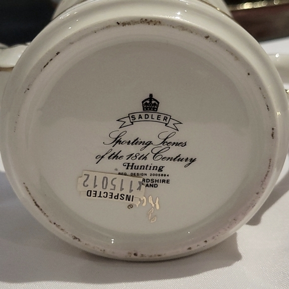 SADLER tea pot.Sport scenes 18thcentury Hunting🦌 beautiful christmas gift!🌲🎁 - Picture 2 of 5